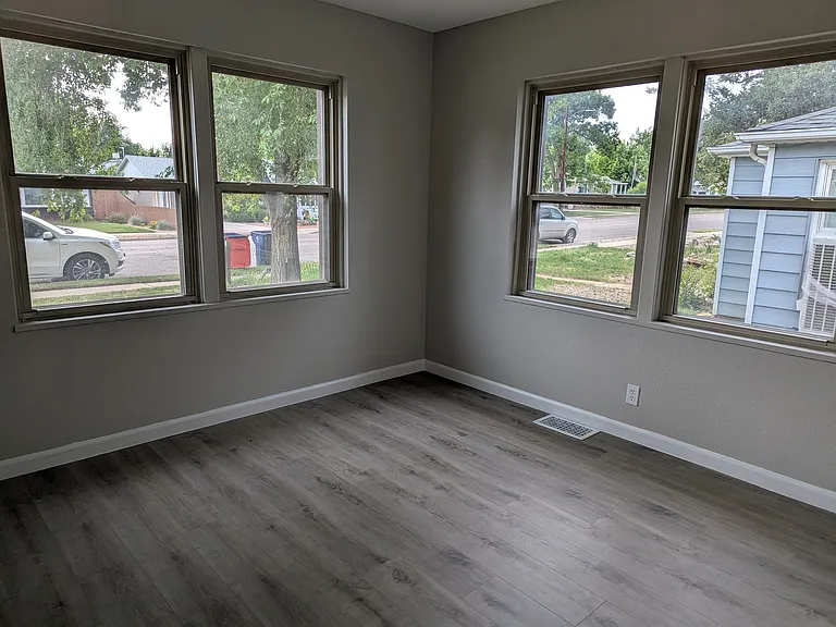 4886 S Logan St #1 — Photo 9