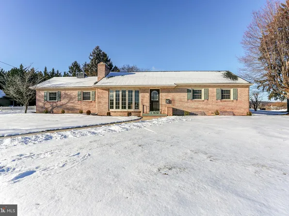 1029 Keith Dr, Hanover, PA 17331