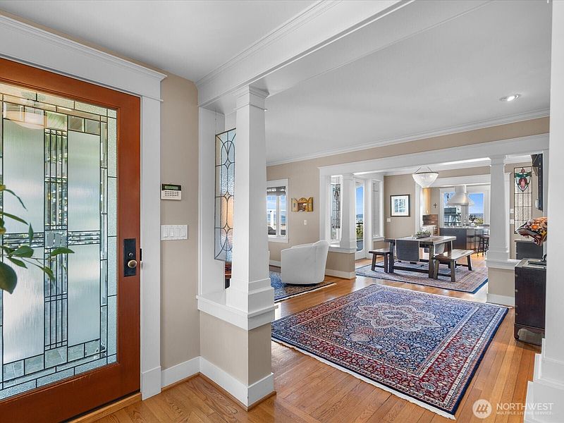 2nd image of 603 Warren Avenue