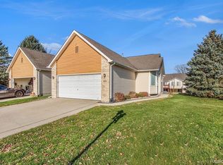 9319 Isabella Ln, Davison, MI 48423