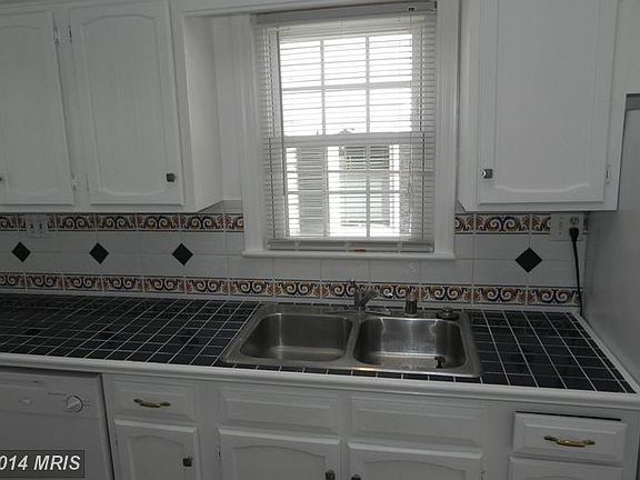 3rd image of 5706 1st St S