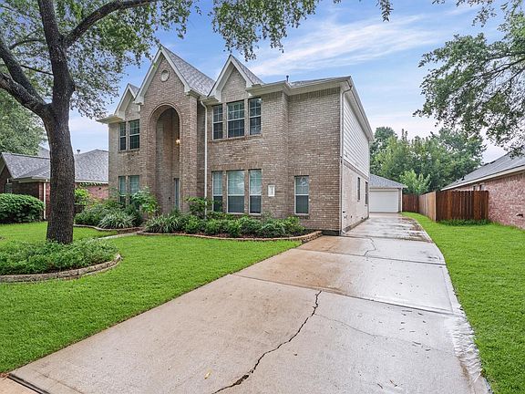 2nd image of 10201 Forest Spring Ln