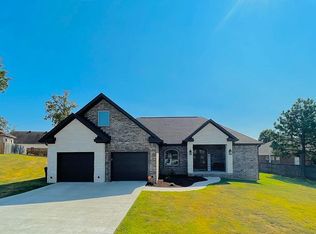 115 Summer Oak Pl, Hot Springs, AR 71913