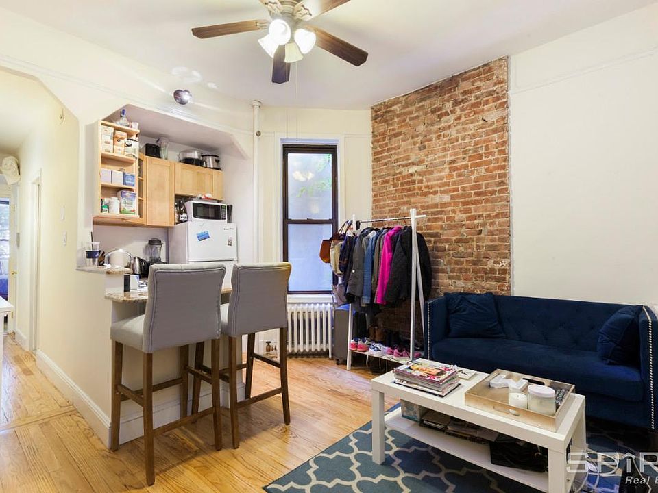 2nd image of 309 E 18th St APT 1C