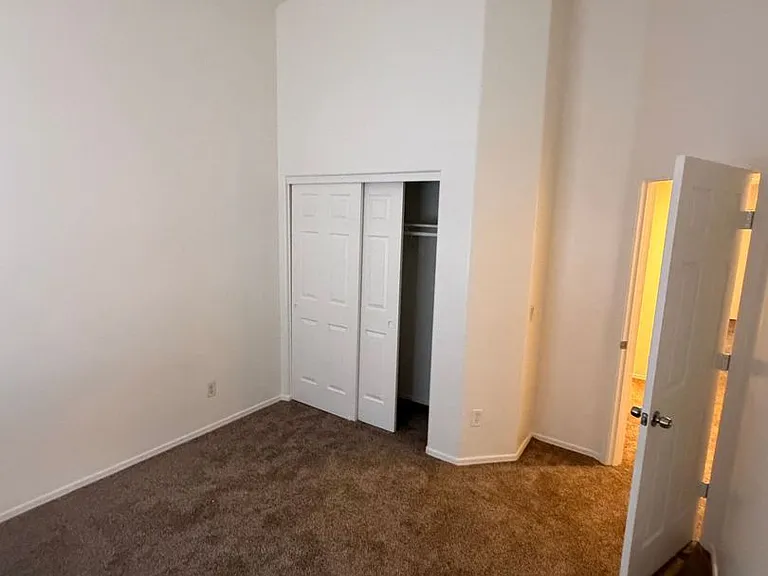 1225 W Darrel Rd — Photo 17