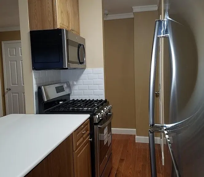 1666 Bell Blvd #3 — Photo 2