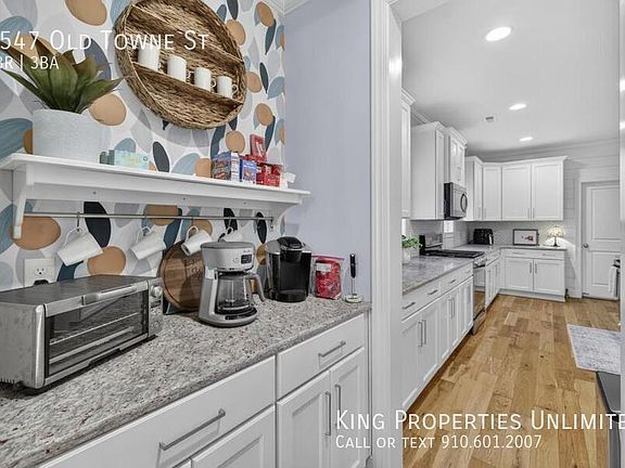 4th image of 4547 Old Towne St