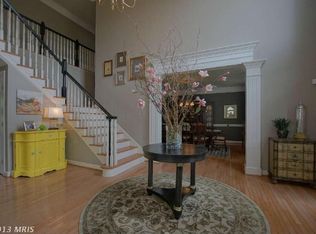 18321 Mid Ocean Pl, Leesburg, VA 20176