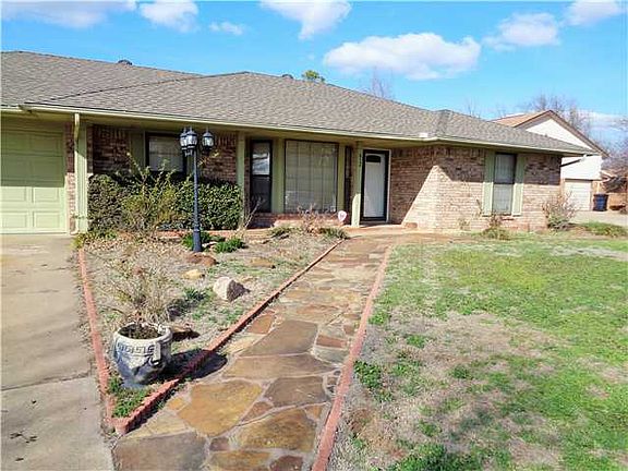 2nd image of 413 Bell Fountaine Dr