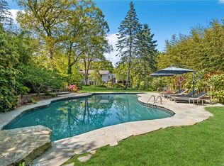 10450 Old Sound Ave, Mattituck, NY 11952