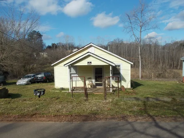 15 Groves St, Cramerton, NC 28032