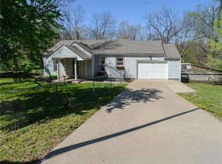5454 Foster St, Overland Park, KS 66202