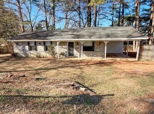 1613 N Rodeo St, Gladewater, TX 75647