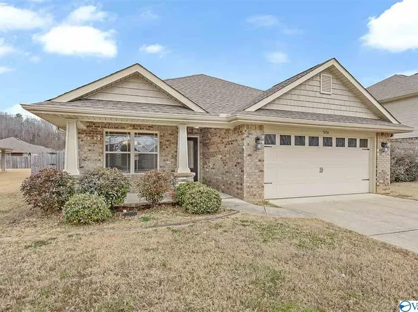 5034 Montauk Trl SE, Owens Cross Roads, AL 35763