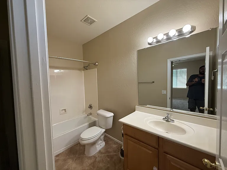 7711 S 68th Dr — Photo 12