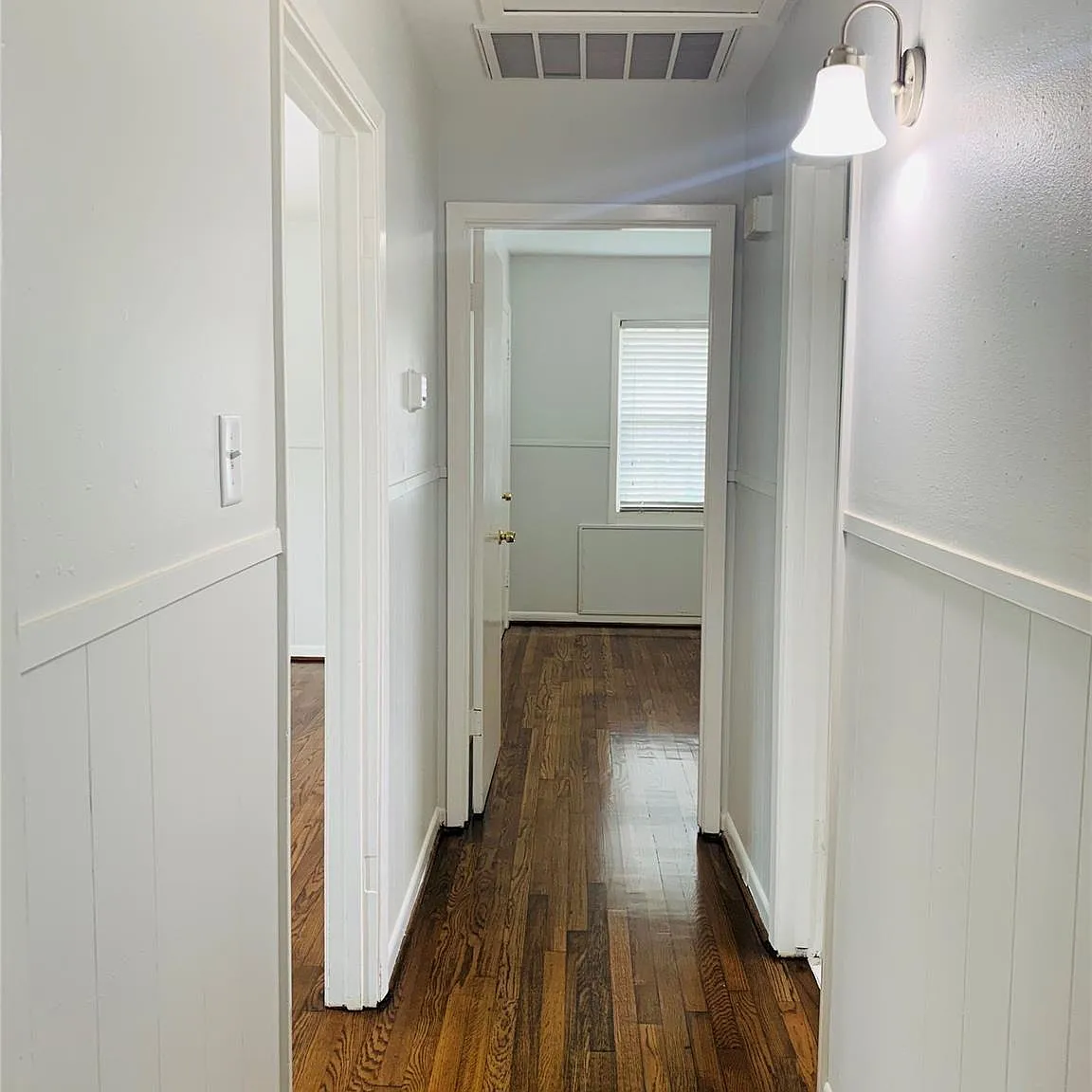 2 bed, 1.0 bath, 713 sqft, $1,295 — Photo 4