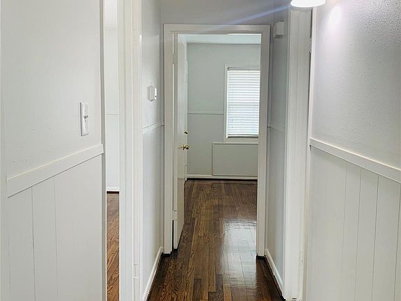 3rd image of 2221 Blodgett St