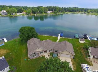 604 Acorn Trl, Horton, MI 49246