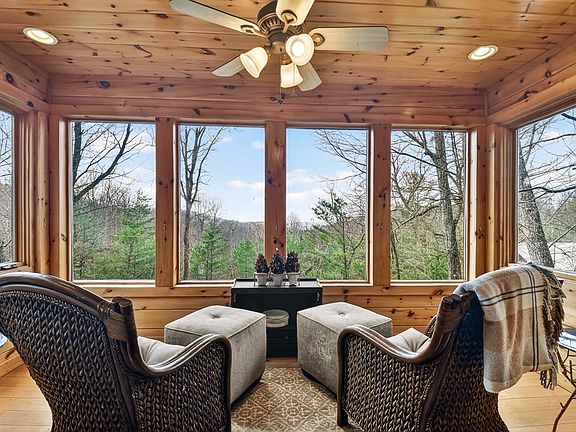 5th image of 54 Channing Ridge Rd