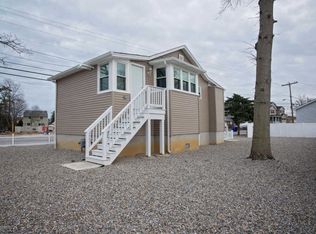 1 Shore Pine Dr, Brick, NJ 08723
