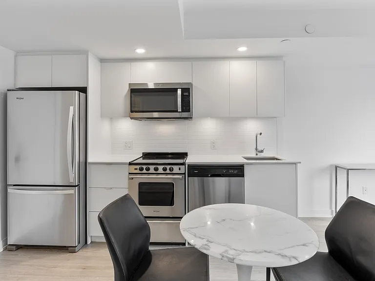480 Wilson Ave — Photo 14
