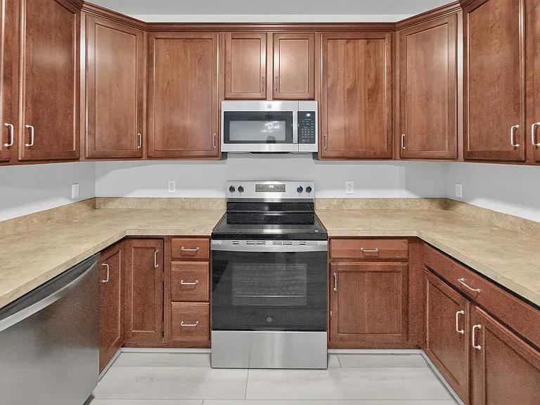 404 Degas Ct — Photo 5