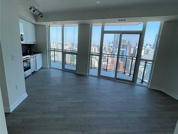 5th image of 99 John St #3109