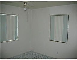4th image of 1517 Railroad Ave