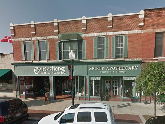 5th image of 664-8 Broadway Ave #202