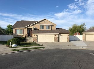 580 N Windsor Ct, North Salt Lake, UT 84054