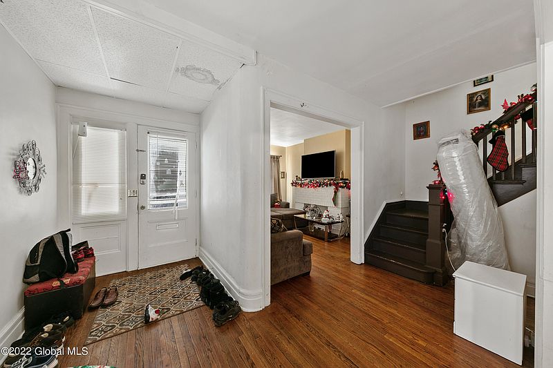 4th image of 22-24 Parkwood Boulevard