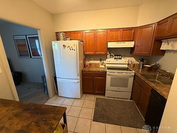 5th image of 2230 S Patterson Blvd #6