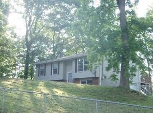 336 Lakewind Dr S, Piney Flats, TN 37686