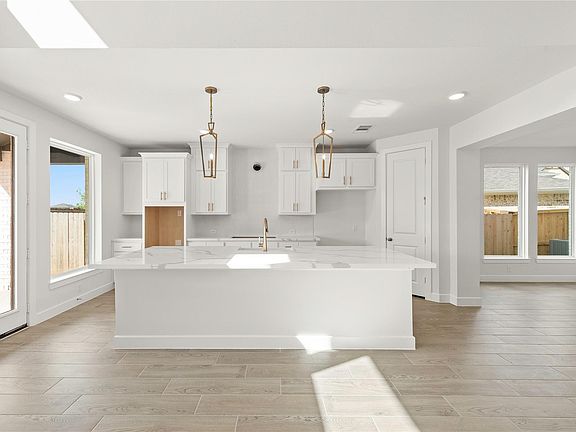 5th image of 5615 Sandcastle Ridge Dr