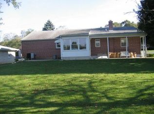663 Pointview Ave, Ephrata, PA 17522