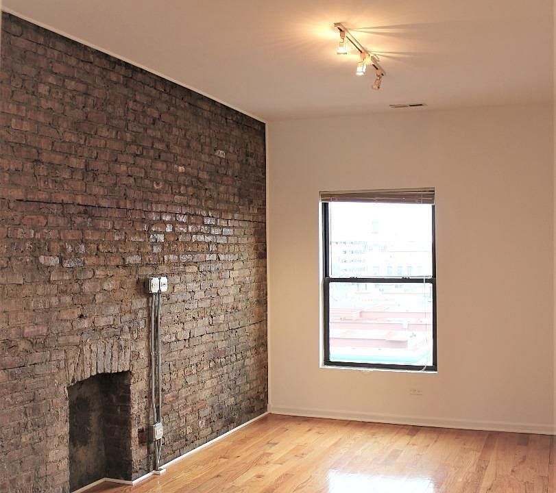 1st image of 1212 W Foster Ave #2C