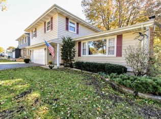 125 Lloyd St, Cary, IL 60013