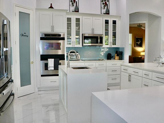 2nd image of 11551 Paradise Cove Ln