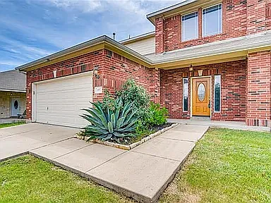 697 Shadow Creek Blvd — Photo 3