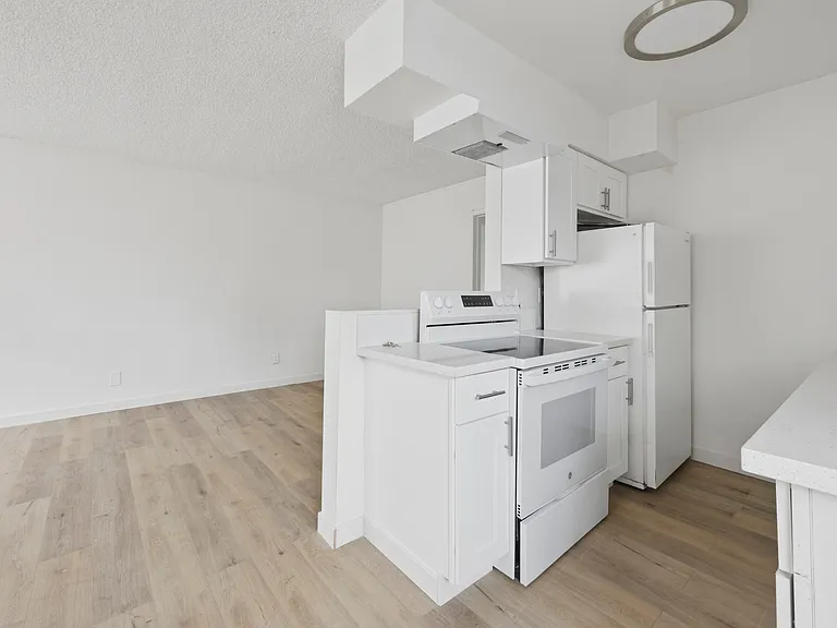3877 Menlo Ave #1 — Photo 5