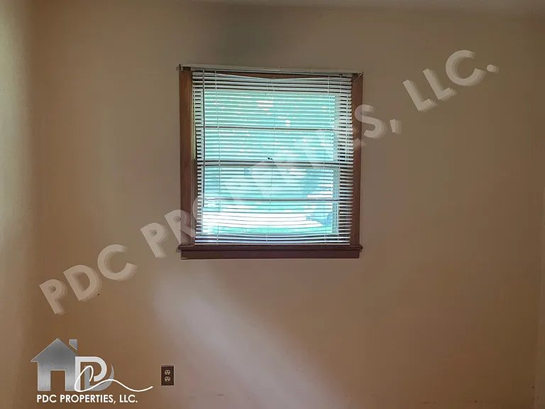 832 S Luster Ave — Photo 18