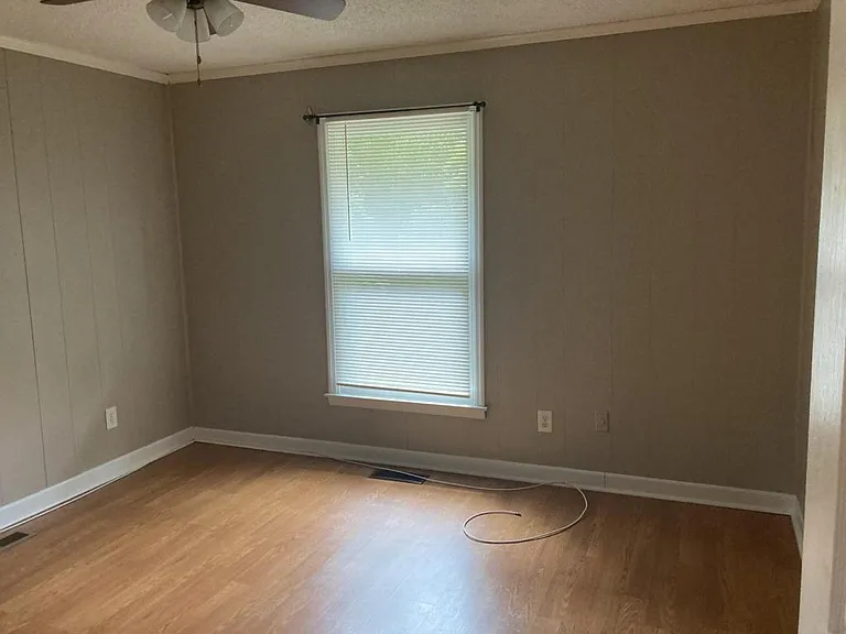 113 Oak St #1 — Photo 7