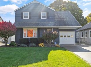 105 Winfield Rd, Rochester, NY 14622