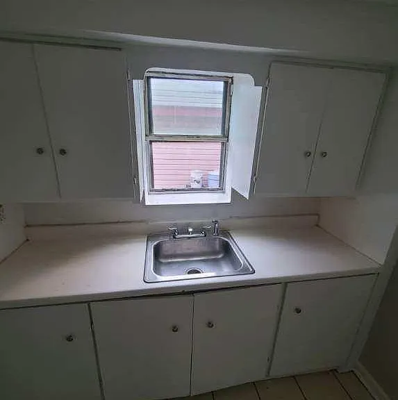 2705 SW H Ave — Photo 6