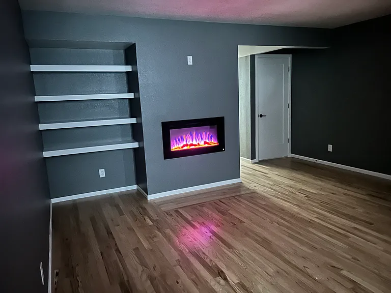 Front living room, view of fireplace