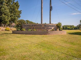 Aspen Way, Bracey, VA 23919