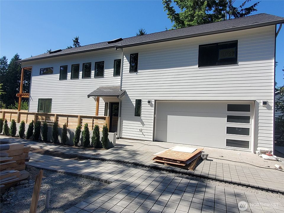 1st image of 10731 B 17th Avenue NE