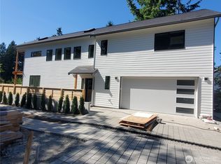 10731 B 17th Ave NE, Seattle, WA 98125