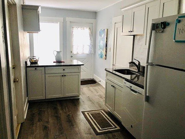 35-37 Washington Ave #2 — Photo 7