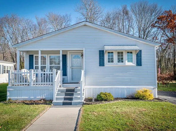 193 Tremont St Unit 121, Taunton, MA 02780